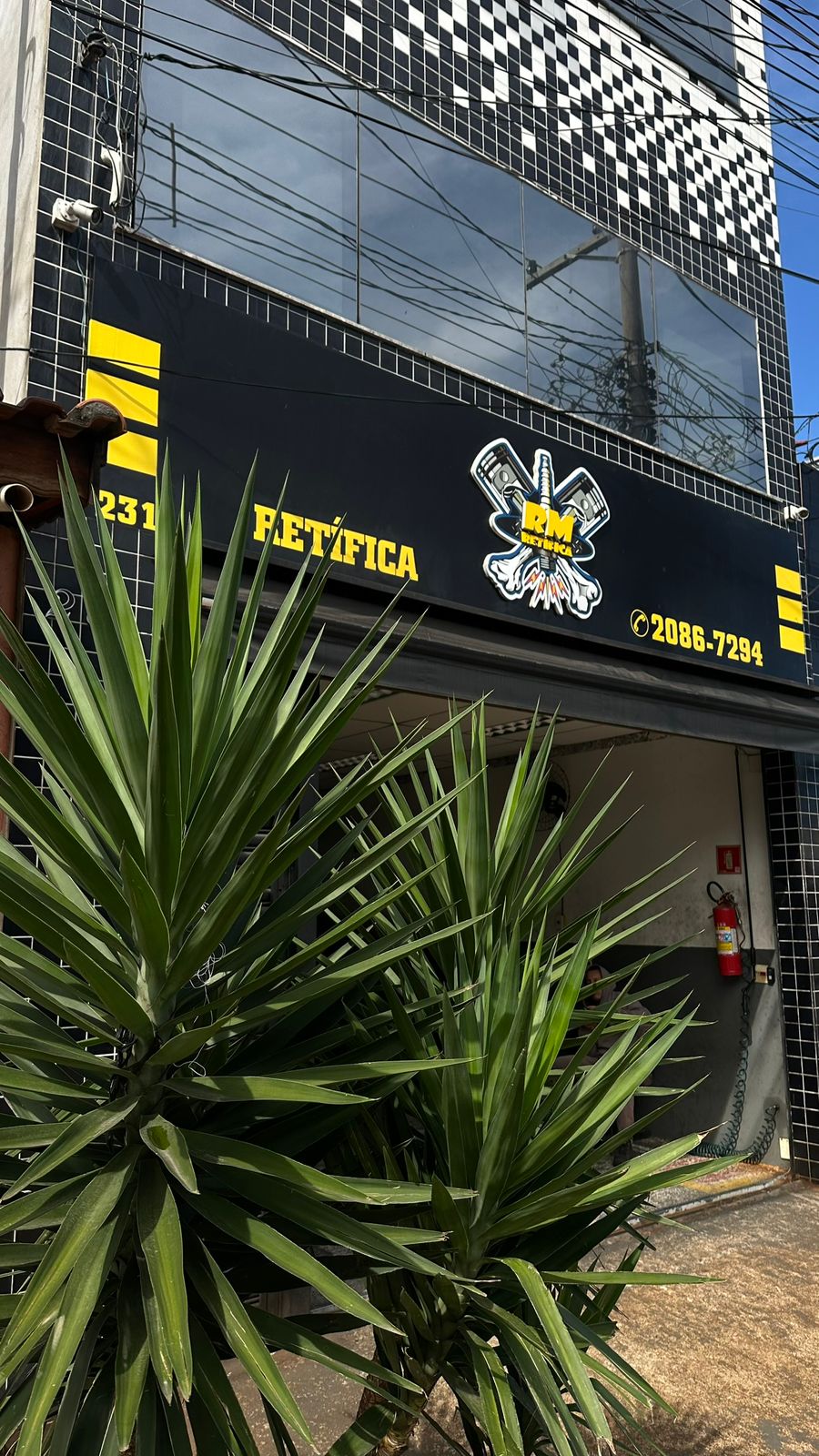 Fachada da RM Retífica